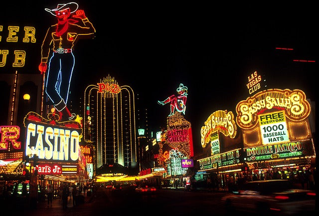 Custom Neon Signs Add A Nostalgic Feel